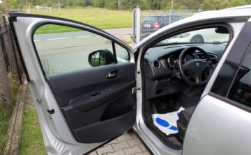 Peugeot 3008 I Crossover 1.6 120KM 2010 Peugeot 3008 1.6 i Klimatyzacja automatyczna Tempomat Panorama 1.6, zdjęcie 9