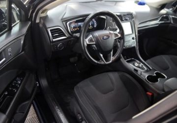 Ford Mondeo V Kombi 2.0 TDCi 150KM 2019 Ford Mondeo Automat _ 2.0 diesel _ Bardzo bogata wersja wyposazenia _ 2.0, zdjęcie 17