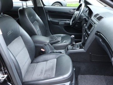 Skoda Octavia II Hatchback Facelifting 1.8 TSI 160KM 2009 Skoda Octavia 1.8 TSI, Salon Polska, Skóra, Xenon, zdjęcie 8