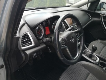 Opel Astra J Sports Tourer Facelifting 1.4 Turbo ECOTEC 140KM 2014 Opel Astra 1.4 16v 140KM Klimatronik Tempomat, zdjęcie 11