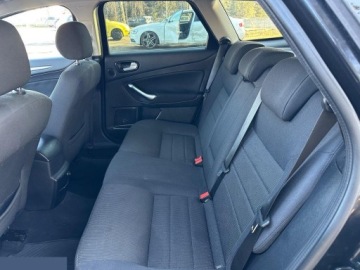 Ford Mondeo IV Kombi 2.3 Duratec 161KM 2010 Ford Mondeo SW 2.3 Silver X 161KM 2010r, zdjęcie 27