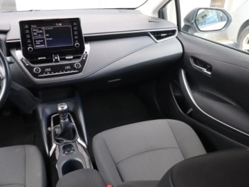 Toyota Corolla XII Sedan 1.5 VVT-i 125KM 2022 Toyota Corolla 1.5 VVT-i, Salon Polska, zdjęcie 7