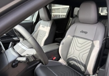 Jeep Compass II 2026 Jeep Compass e-Hybrid FIRST EDITION e-Hybrid 145 KM e-DCT6 FWD 1.2 Hybryda, zdjęcie 17