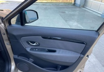 Renault Grand Scenic II 2013 Renault Grand Scenic Renault Grand Scenic ENERGY TCe 130 SampS Paris 1.2, zdjęcie 25