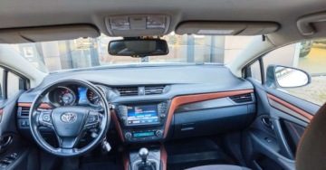 Toyota Avensis III Wagon Facelifting 2015 2.0 D-4D 143KM 2016 Toyota Avensis 2.0 Diesel 143KM, zdjęcie 14