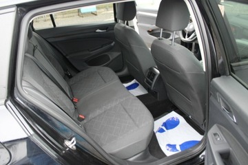 Volkswagen Golf VIII Variant 2.0 TDI 115KM 2021 Volkswagen Golf LIFE DSG Asystent Salon PL, zdjęcie 27