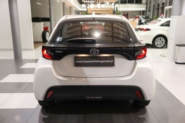Toyota 2022 Toyota Yaris 1.0 Active Benzyna 72KM, zdjęcie 4