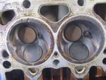 КРЫШКА ГОЛОВКИ POLONEZ CARO ATU PLUS 1.6MPi 87KM