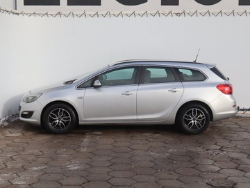 Opel Astra J Sports Tourer Facelifting 1.4 Turbo ECOTEC 140KM 2015 Opel Astra 1.4 T, GAZ, Automat, Klima, Tempomat, zdjęcie 2