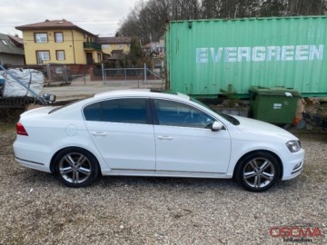 Volkswagen Passat B7 Limousine 2.0 TDI CR BlueMotion 177KM 2013 Volkswagen Passat 2.0tdi 4-Motion R-Line max wyposazenie Webasto ledy xeno, zdjęcie 5