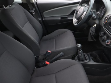 Toyota Yaris III Hatchback 5d Facelifting 2017 1.5 Dual VVT-iE 111KM 2018 Toyota Yaris 1.5 Dual VVT-i, Salon Polska, GAZ, zdjęcie 8