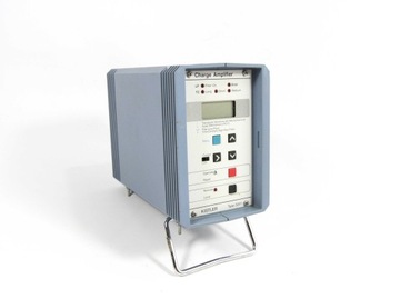 LABORATORYJNY WZMACNIACZ ŁADUNKOWY KISTLER 5011