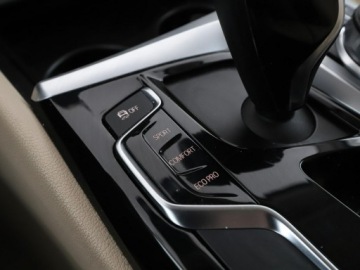 BMW Seria 5 G30-G31 Limuzyna 520d 190KM 2017 BMW 520 4x4 automat full LED skóra navi kamera i, zdjęcie 30