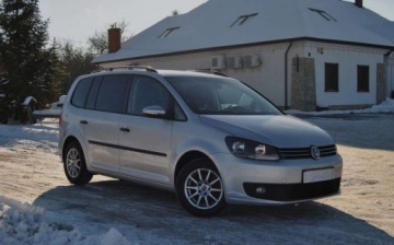 Volkswagen Touran II 1.6 TDI 105KM 2011 Volkswagen Touran GWARANCJA, 1. rej. 2012r, 1.6 TDI, Niski przebieg, Dobrz, zdjęcie 1
