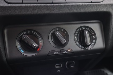 Skoda Fabia III Kombi Facelifting 1.0 TSI 95KM 2020 Skoda Fabia 1.0 TSI, Salon Polska, 1. Właściciel, zdjęcie 15