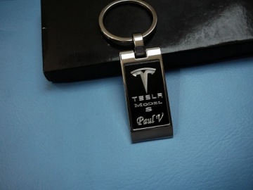 БРЕЛОК ДЛЯ КЛЮЧЕЙ TESLA 3 S Y X + ГРАВИРОВКА