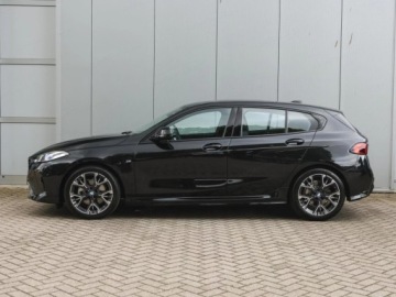 BMW Seria 1 F70 2025 BMW Seria 1 120 Sport Hatchback 1.5 (170KM) 2025, zdjęcie 2