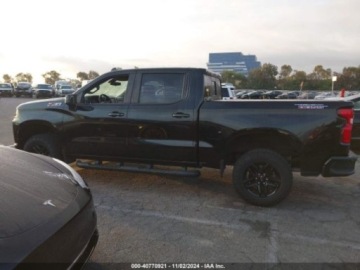 Chevrolet Silverado II 2021 Chevrolet Silverado 2021r., 4x4, 5.3L 5.3 Benzyna 355KM, zdjęcie 5