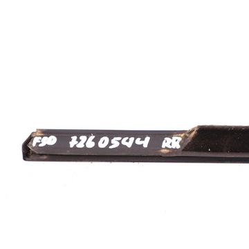 BMW F30 Уплотнитель двери правый задний 7260544