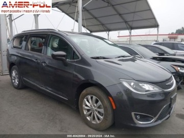 Chrysler Pacifica II 2018 Chrysler Pacifica 2018 Chrysler Pacifica Touring L FWD 3.6 Benzyna 287KM