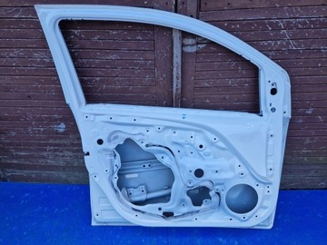 DVEŘE LEVÉ PŘEDNÍ TOYOTA AYGO II 2014R->
