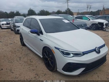 Volkswagen Golf VIII R 2.0 TSI 320KM 2023 Volkswagen Golf 2.0 319 KM, 4x4, DSG, VC, drobna szkoda, od ubezpieczalni