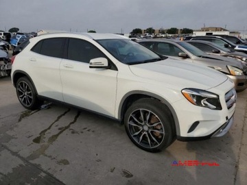 Mercedes GLA I 2015 Mercedes-Benz GLA 2015 r., 2,0L GLA 250 2.0 Benzyna 208KM, zdjęcie 3