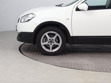 Nissan Qashqai I Crossover 1.6 dCi DPF 130KM 2011 Nissan Qashqai+2 1.6 dCi, 7 miejsc, Navi, Klima, zdjęcie 13