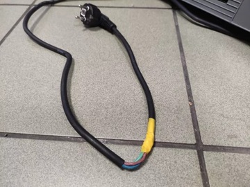 Электрический радиатор для ванной комнаты Cecotec Ready Warm 9780 Ceramic Towel. 2000 г.