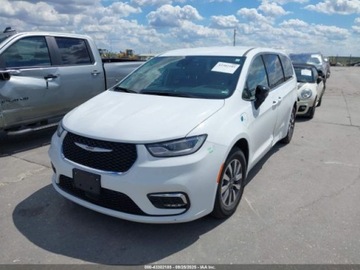 Chrysler Pacifica II 3.6 V6 Hybrid 264KM 2024 Chrysler Pacifica 2024 Plug-In Hybrid 7-osobowa Import USA 90.400 km, zdjęcie 2