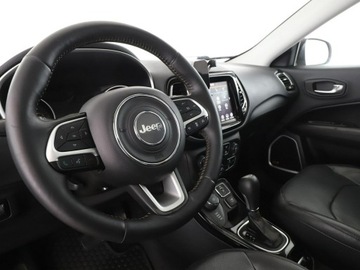 Jeep Compass II SUV 1.4 Multiair 170KM 2017 Jeep Compass Limited automat 4x4 170KM panorama, zdjęcie 13