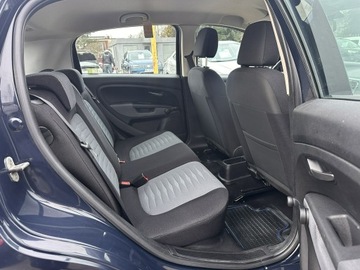 Fiat Punto Grande Punto Hatchback 5d 1.4 8v 77KM 2009 Fiat Grande Punto 1.4 8V 77KM/Klima/Salon PL/IWŁ, zdjęcie 19