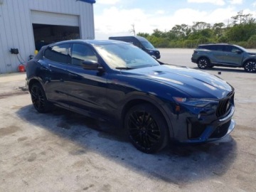 Maserati Levante 2024 Maserati Levante Modena S 2024 3.8 Benzyna 580KM, zdjęcie 4