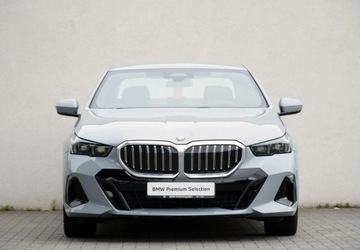 BMW Seria 5 G90-91 2023 BMW Seria 5 520i 190km M Pakiet Brooklyn Salon PL VAT23 Dostepny od reki, zdjęcie 3