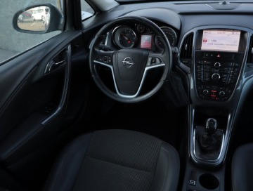 Opel Astra J Sports Tourer Facelifting 1.7 CDTI ECOTEC 110KM 2013 Opel Astra 1.7 CDTI, Navi, Klima, Klimatronic, zdjęcie 6