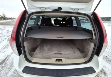 Volvo V50 1.6 DRIVe 109KM 2009 Volvo V50 Volvo V50 1.6D DRIVe Kinetic 1.6 Diesel 109KM, zdjęcie 19