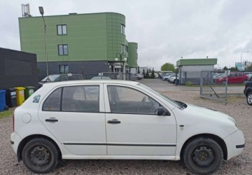 Skoda Fabia I Hatchback 1.4 60KM 2000 Skoda Fabia Skoda Fabia 1.4 1.4 Benzyna 60KM, zdjęcie 4