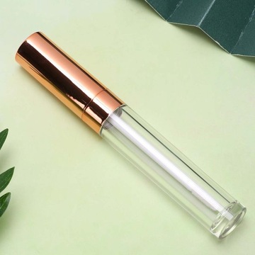 6 тюбиков блеска для губ, пустые упаковки.