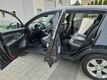 Kia Sportage III SUV 2.0 DOHC 163KM 2011 Kia Sportage 2.0 163 klimatronik, parktronik, zdjęcie 9