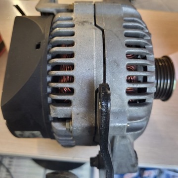 ALTERNÁTOR BOSCH 0 986 039 240
