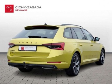 Skoda Superb III Kombi Facelifting 2.0 TSI 190KM 2021 Skoda Superb Sportline 2.0 TSI 190KM DSG FV23 2.0 Benzyna 190KM, zdjęcie 4
