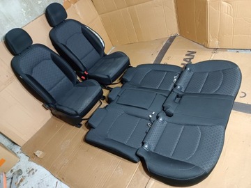 KOMPLET FOTELI FOTELE WNĘTRZE KIA CEED III EUROPA HATHBACK ŁADNE
