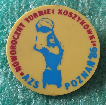 ODZNAKA AZS POZNAŃ NOWOROCZNY TURNIEJ KOSZYKÓWKI
