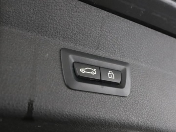 BMW Seria 2 F22-F23-F45-F46 Gran Tourer 218d 150KM 2017 BMW 218 2.0d Automat Gran Tourer Advantage, zdjęcie 35