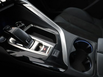Peugeot 3008 II Crossover 1.5 BlueHDI 130KM 2018 Peugeot 3008 Automat Navi Kamera cofania, zdjęcie 31