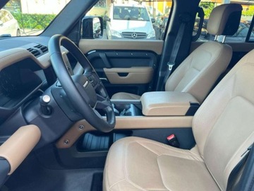 Land Rover Defender IV (L663) Hard Top 90 3.0D R6 250KM 2025 Defender 110 D250 X-Dynamic HSE 3.0 (250KM) 2025, zdjęcie 3
