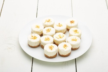 Маленькая форма для кексов KitchenCraft MasterClass, 20 отверстий