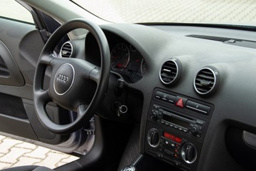 Audi A3 8L Hatchback 1.6 i 102KM 2003 AUDI A3 Sportback (8PA) 1.6 102 KM Manual Climatronic Serwis z NIEMIEC, zdjęcie 25