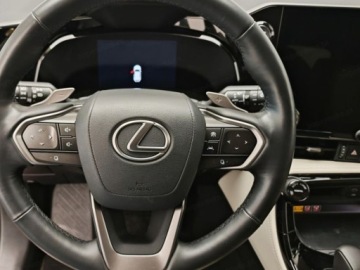 Lexus NX II SUV Facelifting 2.5 350h 200KM 2025 LEXUS NX 350h Omotenashi 2.5 Hybrid AWD Suv 200KM 2025, zdjęcie 8