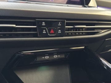 Volkswagen Golf VIII Alltrack 2.0 TDI 200KM 2022 Volkswagen Golf Alltrack LED Matrix Harman Kardon Hak Kamera Cofania Faktu, zdjęcie 21